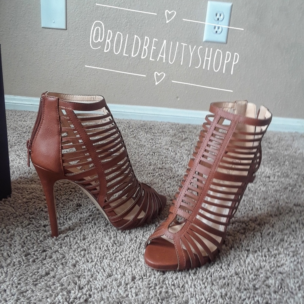 NIB! Laure Caged high heels